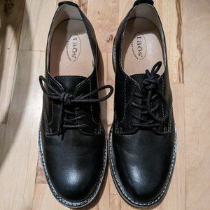 Taos Work It Oxfords Black Size 10